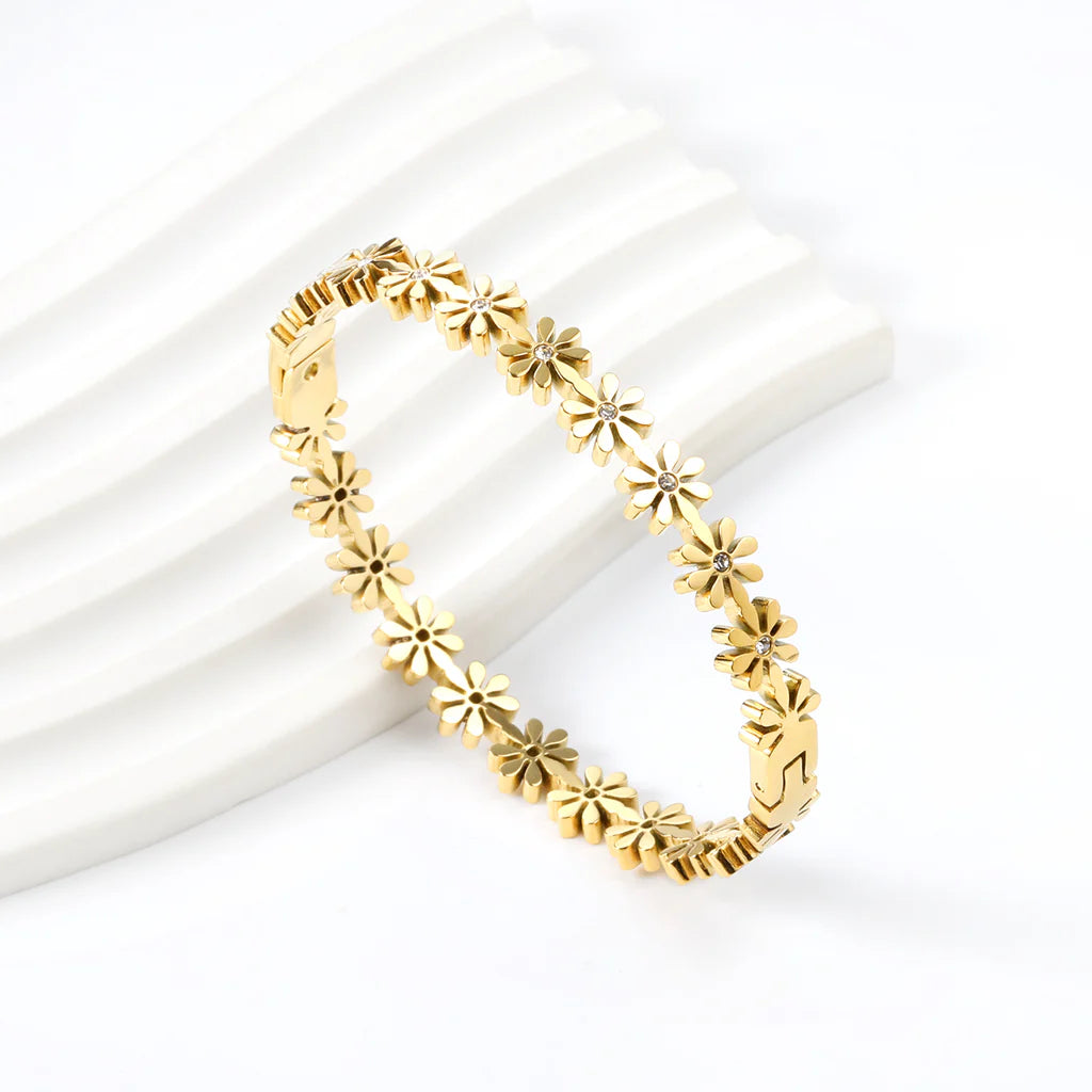 Golden Flower-Linked Crystal Bracelet
