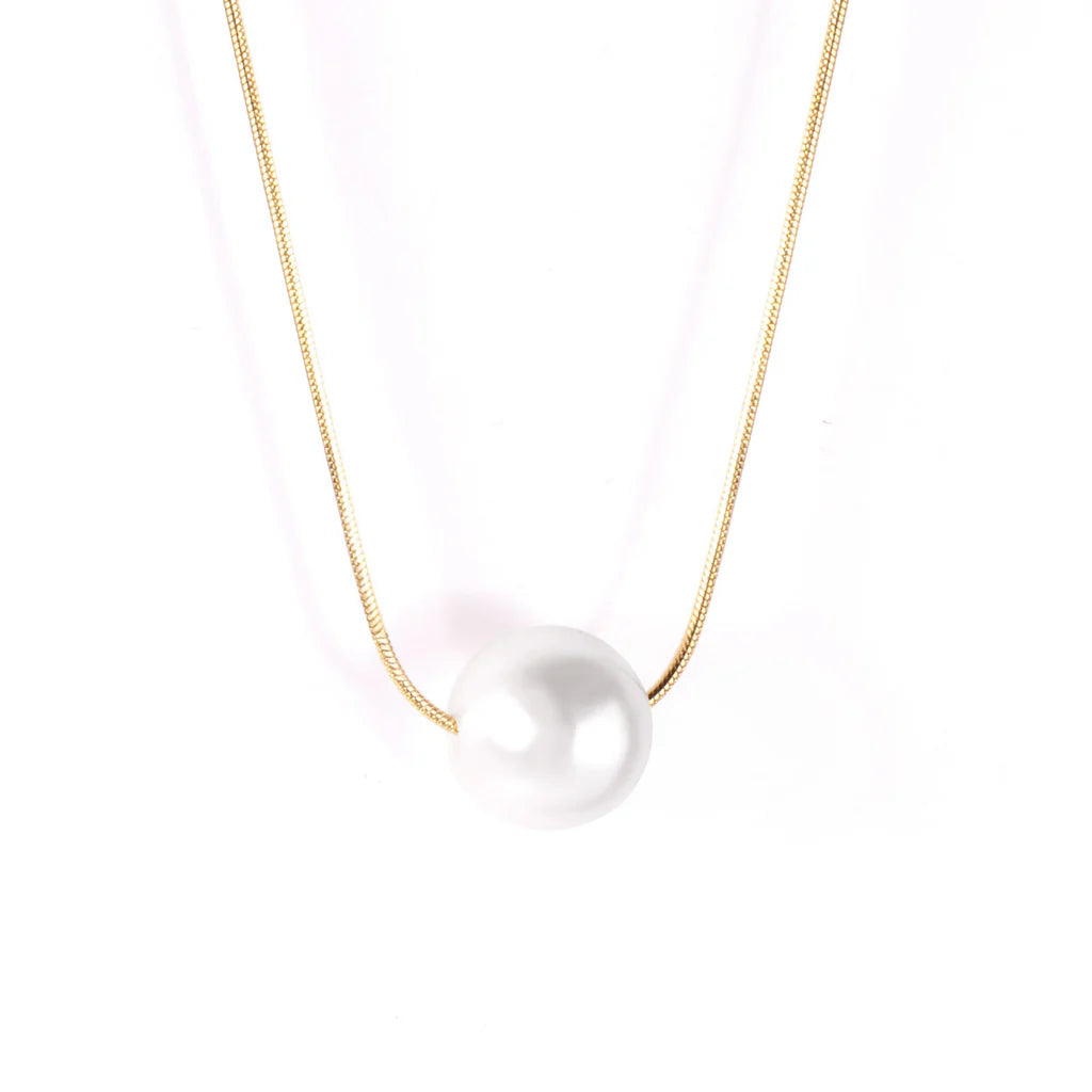 Pearl Pendant Necklace