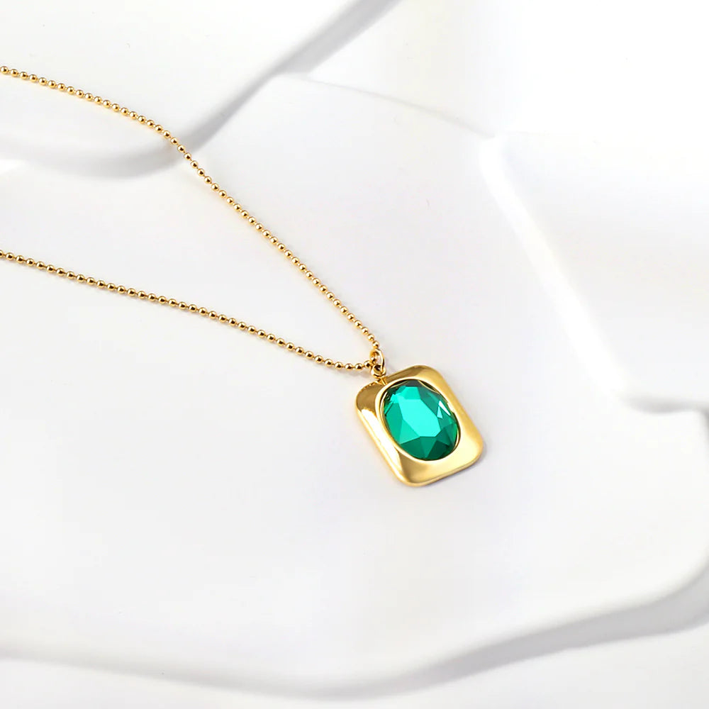 Green Rectangular Stone Necklace