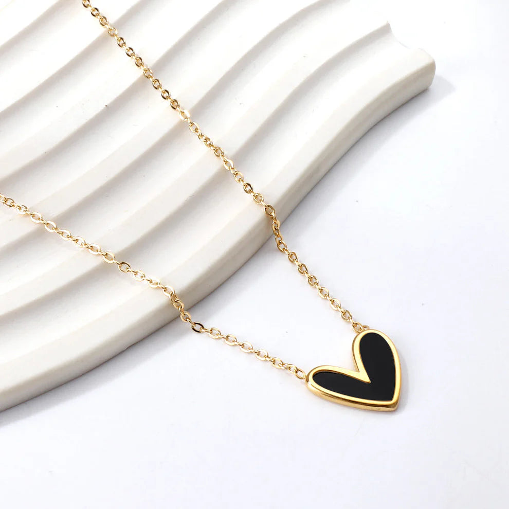 Midnight Heart Shell Pendant Necklace