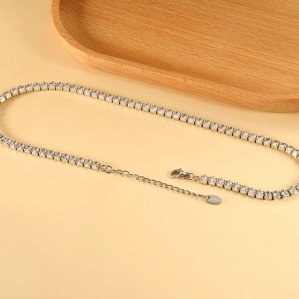 Oval Zirconia Choker Necklace